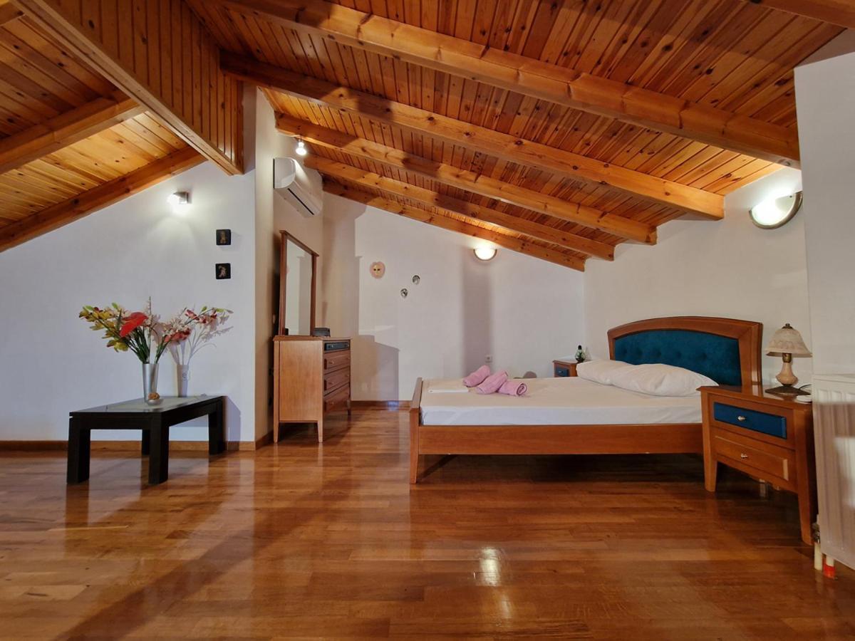 Villa Liana : Luxury Villa With Fantastic Sea View, Near Airport Porto Rafti Luaran gambar
