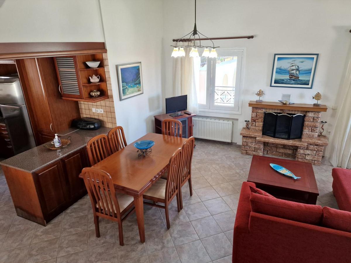 Villa Liana : Luxury Villa With Fantastic Sea View, Near Airport Porto Rafti Luaran gambar